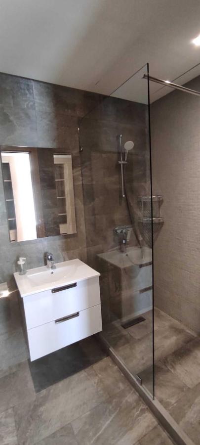 Appartement Luxueux Centre Casablanca Parking Prive Netflix Exterior foto
